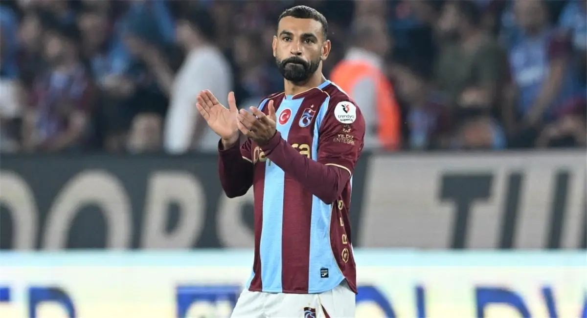 محمد صلاح يكتب التاريخ في الدوري التركي بثنائية ضد باشاك شهير