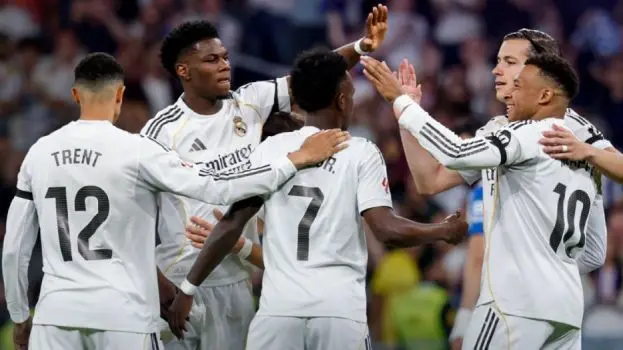 ريال مدريد يخطط لبيع نجومه بقرار من مورينيو