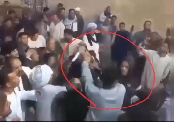 تفاصيل ضبط المتهم بمحاولة الاعتداء على مداح خلال ليلة إنشاد ديني بقنا | فيديو