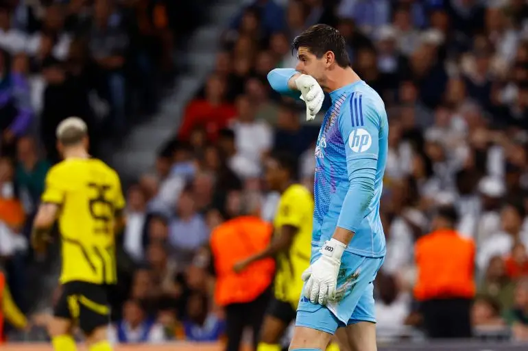 ضربة قوية لريال مدريد قبل مواجهة برشلونة بالكلاسيكو بعد إصابة كورتوا