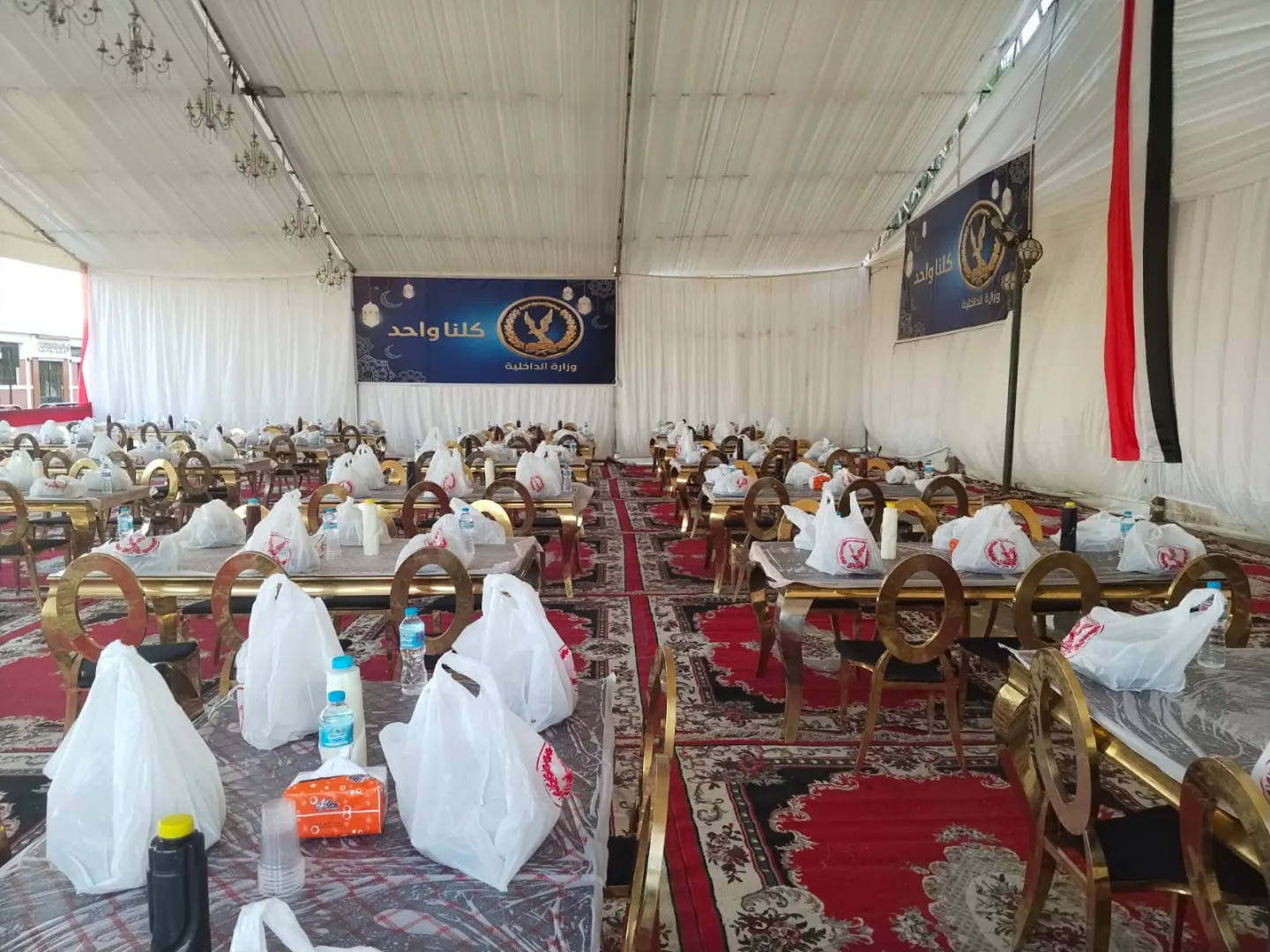 بتوجيهات وزارة الداخلية.. إقامة مائدة رحمن بطريق الكورنيش في دمنهور - whatsapp image 2026 02 20 at 212841 1