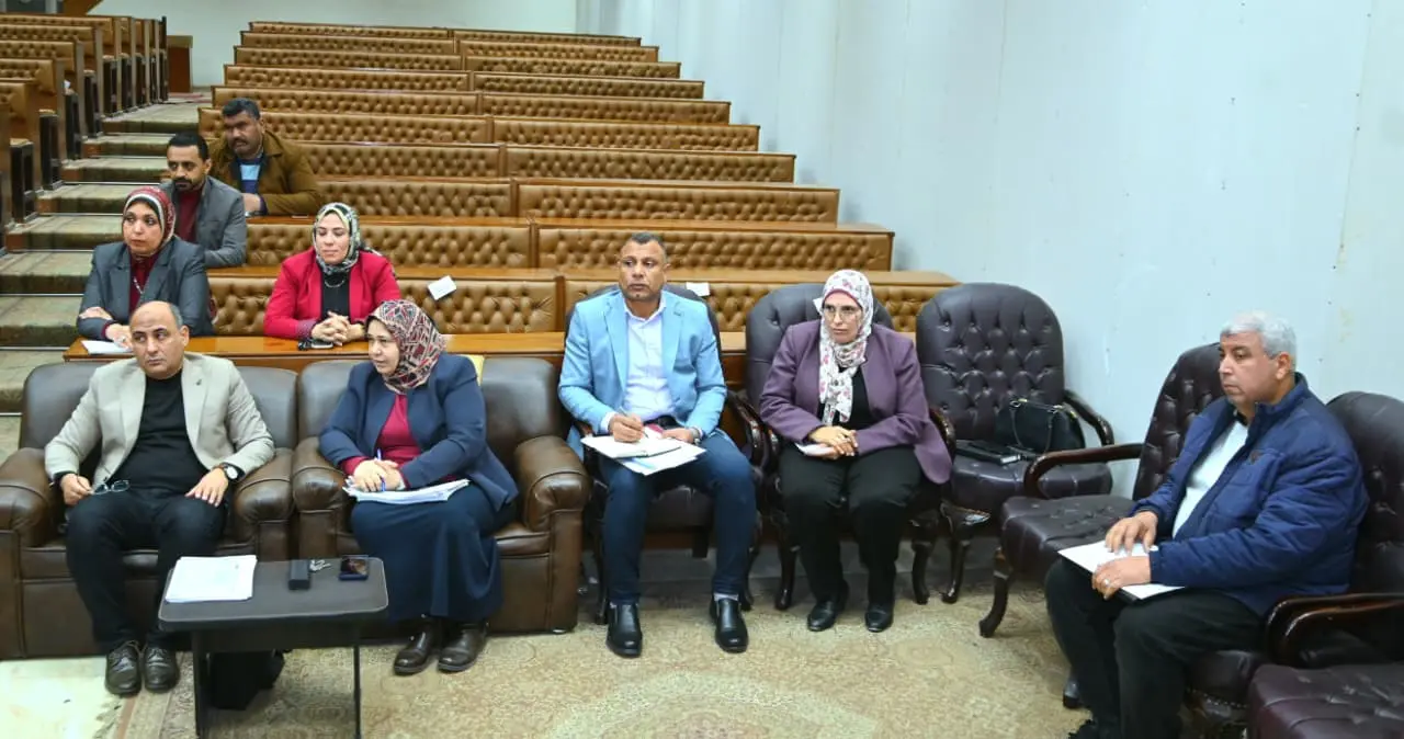 محافظ البحيرة تترأس الاجتماع الدوري لمتابعة المشروعات بديوان عام المحافظة - whatsapp image 2026 03 17 at 211716 1