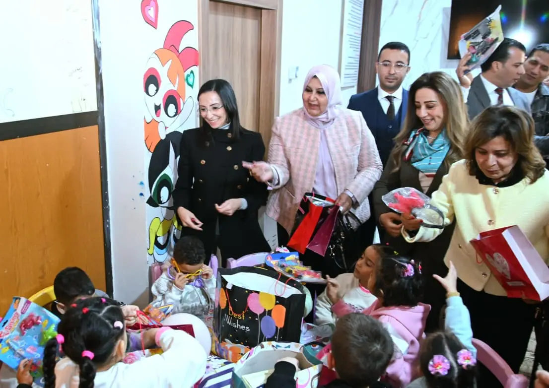 محافظ البحيرة تشارك أبناء دور الرعاية وكبار السن فرحة عيد الفطر - whatsapp image 2026 03 20 at 135727 1
