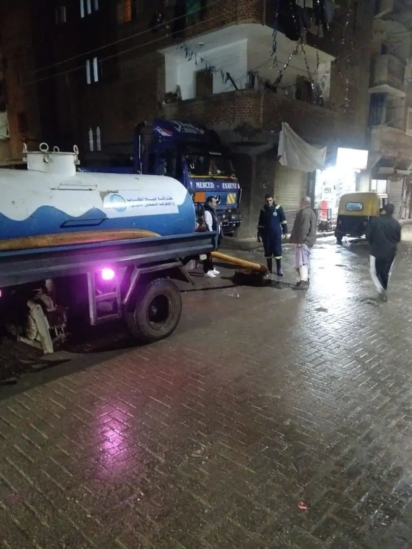 محافظ البحيرة: العمل مستمر دون توقف حتى إزالة آثار الأمطار بالكامل - whatsapp image 2026 03 25 at 223651 1