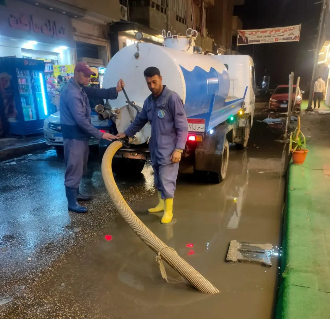 محافظ البحيرة: العمل مستمر دون توقف حتى إزالة آثار الأمطار بالكامل - whatsapp image 2026 03 25 at 223652 1