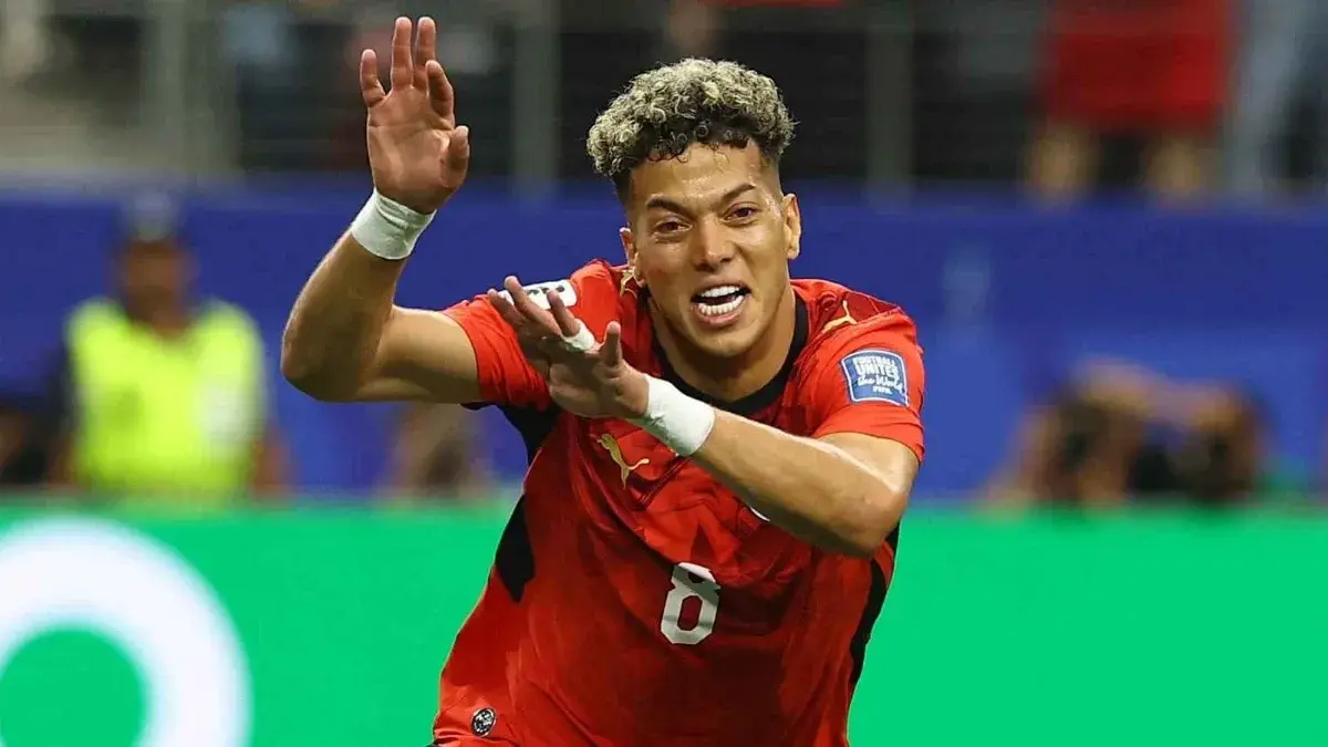 الأهلي يبدأ التحرك لتجديد عقد إمام عاشور