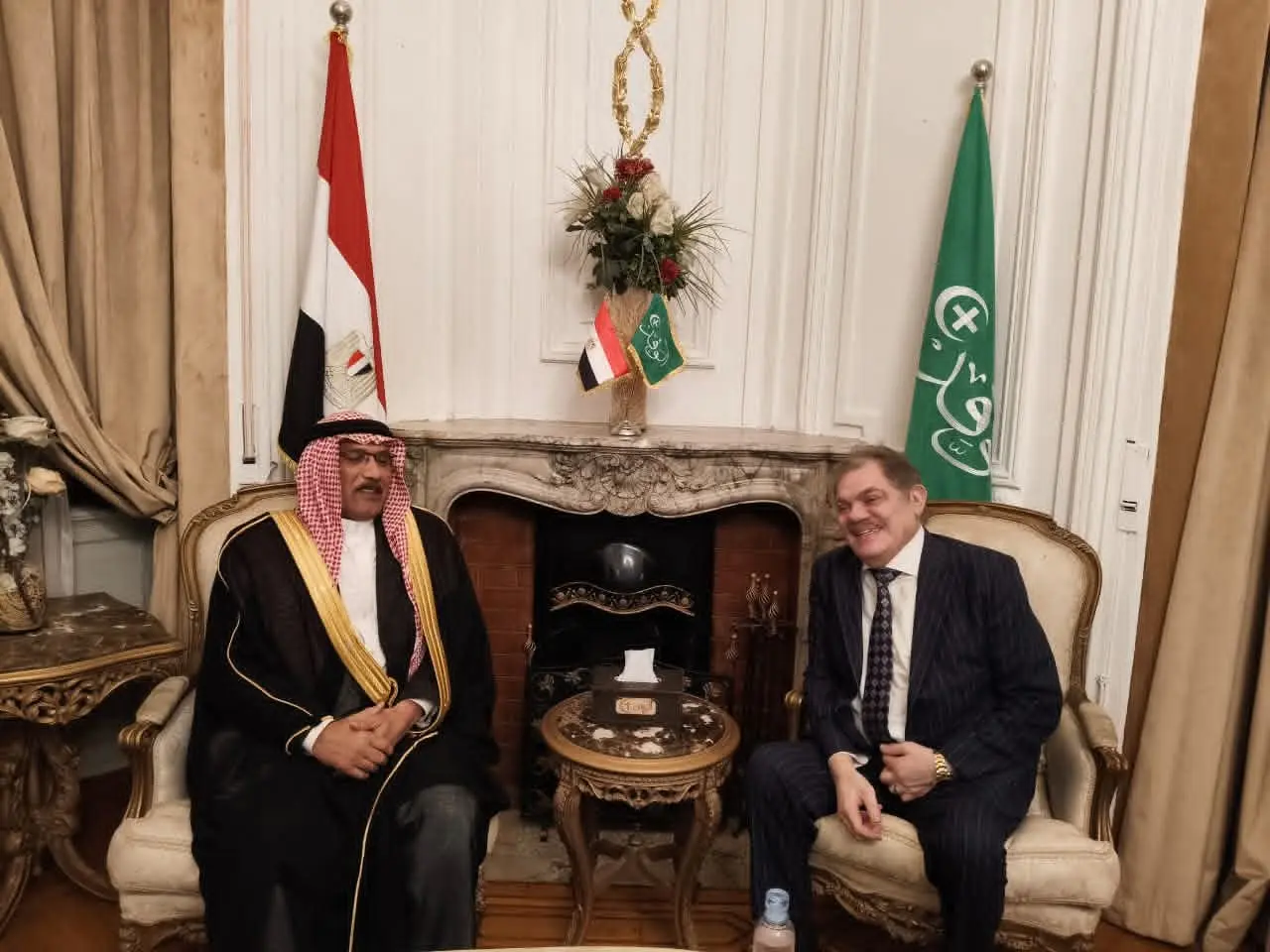 خلال استقباله رئيس مجلس القبائل والعائلات المصرية.. رئيس حزب الوفد: رؤية السيسى فى ربط سيناء بالدلتا حماية للأمن القومى