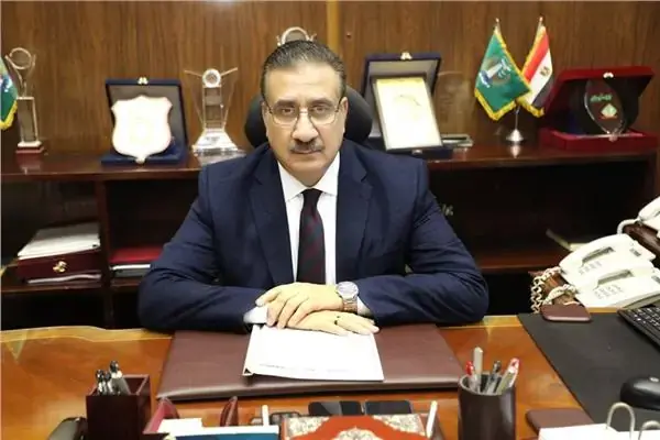 محافظ بورسعيد يعتمد تعريفة الركوب الجديدة لوسائل المواصلات