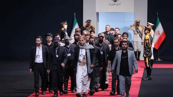 إيران تبدأ تشييع علي خامنئي.. جنازة تستمر 6 أيام وسط حضور شعبي ورسمي واسع