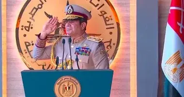 الرئيس السيسي: حدود مصر خط أحمر والقيادة الاستراتيجية تجسد إرادة أمة لا تعرف المستحيل