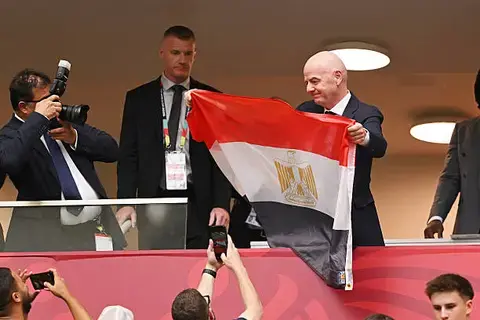 صحيفة إسبانية: مباراة مصر والأرجنتين تهدد مستقبل إنفانتينو في رئاسة فيفا