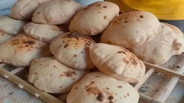 خبير اقتصادي: تحسين معيشة المواطنين يبدأ من امتلاك الدولة إيراداتها الخاصة
