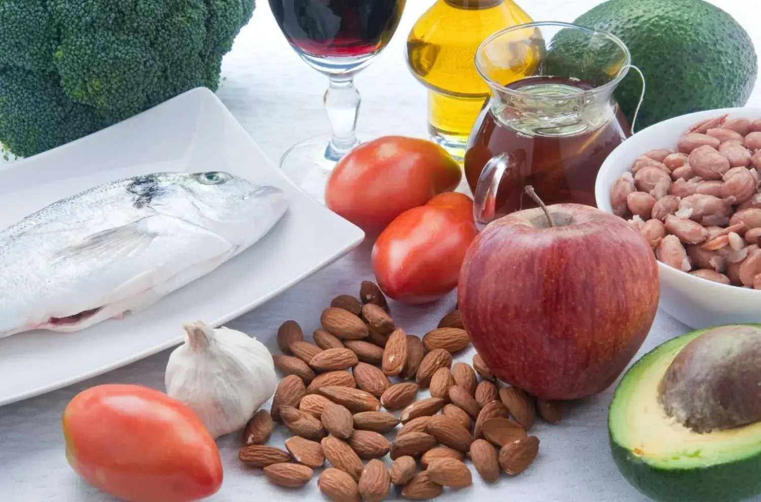 5 أطعمة تساعد على خفض الكوليسترول الضار.. احرص على تناولها