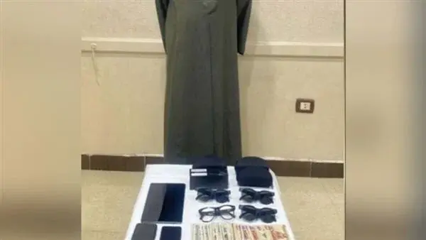حبس طالب طب في قنا 4 أيام بعد اتهامه بتسويق نظارات غش إلكترونية عبر مواقع التواصل