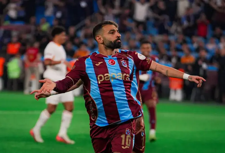 موقف محمد صلاح من المشاركة مع طرابزون سبور على ملاعب النجيل الصناعي بأوروبا