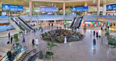 الطيران المدني السعودي يعلن تعرض مطار الملك فهد الدولي بالدمام لاعتداء