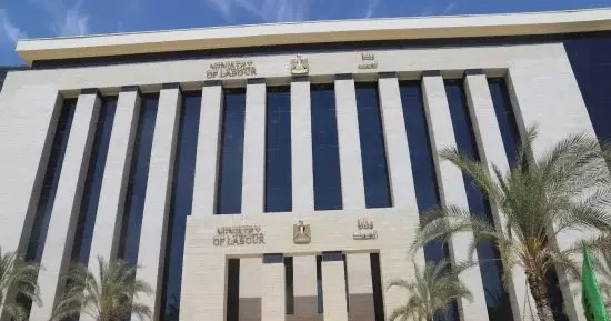 فرص عمل بالقاهرة برواتب تصل إلى 25 ألف جنيه.. تعرف على التخصصات وشروط التقديم