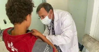 قافلة طبية مجانية بوادي النطرون تقدم خدمات علاجية شاملة للأهالي