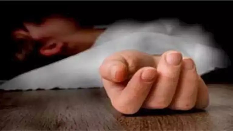 سحبوا منه الموبايل..طفل ينهي حياته داخل منزله بالأقصر