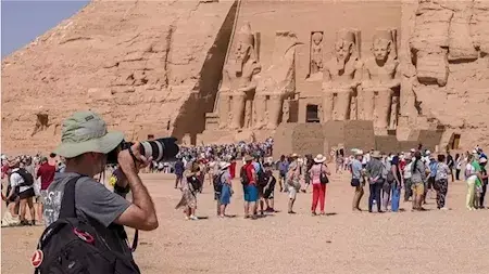 هل تؤثر حرب إيران على حركة السياحة في مصر؟