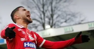 أزمة جديدة تضرب الزمالك.. فيفا يقرر إيقاف القيد 3 فترات بسبب مستحقات صفقة عمر فرج