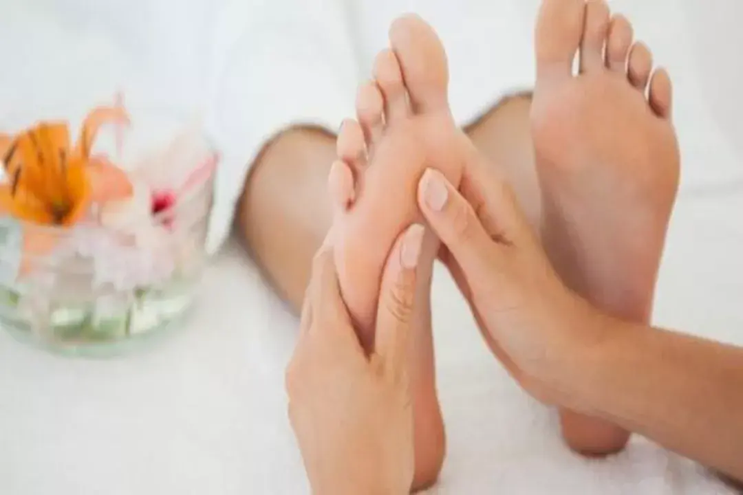 أسباب تجعل باطن قدميك يبدو أصفر اللون