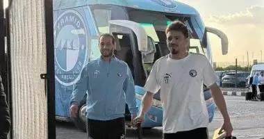 حافلة بيراميدز تصل الدفاع الجوي استعدادًا لمواجهة الأهلي بالدوري