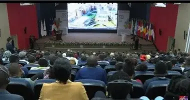 الرئيس السيسي وماكرون يشاهدان فيلما تسجيليا عن تاريخ جامعة سنجور