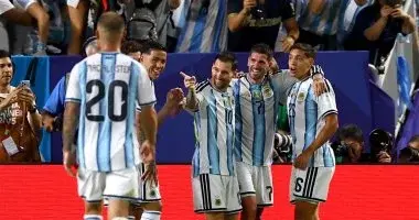 موعد مباراة الأرجنتين وإنجلترا في نصف نهائي كأس العالم 2026 والقنوات الناقلة