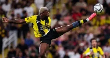 الاتحاد يضرب النصر بثنائية إيلينيكنا ويحسم كلاسيكو الدوري السعودي