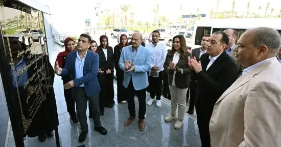 مدبولي يفتتح مصنعًا لإنتاج طلمبات الوقود وعدادات الغاز الذكية بالسويس