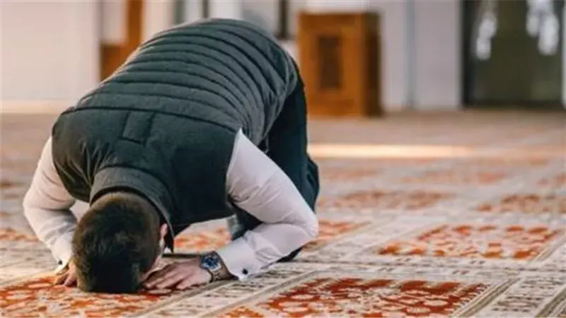 12 ركعة تفتح لك أبواب الجنة.. تعرف على السنن الرواتب ومواعيدها وفضلها