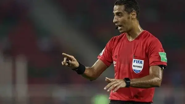 أمين عمر حكما لمباراة الزمالك والاتحاد السكندري في الجولة الأولى بالدوري