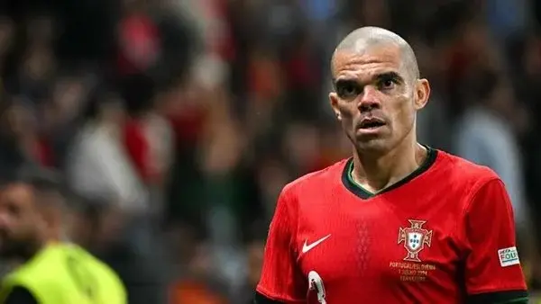 بيبي يهاجم تحكيم مباراة مصر والأرجنتين ويثير الجدل بتصريحات نارية عن كأس العالم 2026
