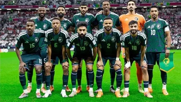 دونيس يعلن قائمة السعودية النهائية لخوض منافسات كأس العالم 2026