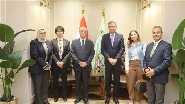 وزير الزراعة يبحث مع سفير اليابان زيادة صادرات الفراولة والعنب المصري للسوق الياباني