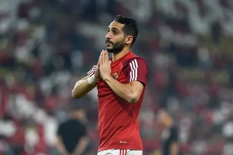 إصابة كريم فؤاد في مباراة الأهلي والمقاولون بالدوري