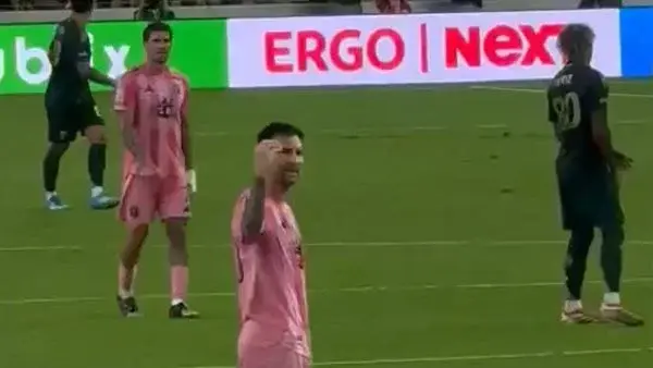 غضب جماهيري يشعل أزمة في إنتر ميامي.. وميسي يرد بانفعال خلال مواجهة بورتلاند