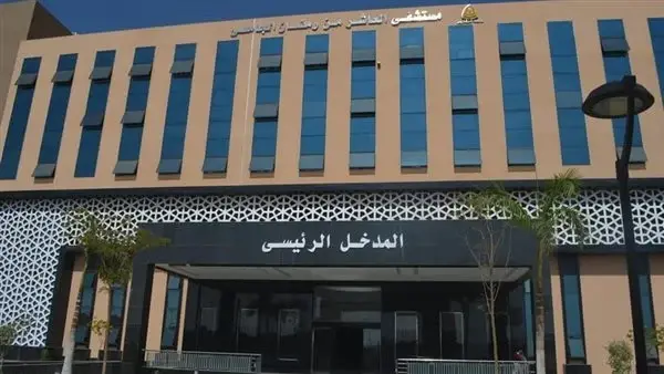 مشادة داخل مستشفى العاشر الجامعي تنتهي بالتحفظ على والد مريض بعد الاعتداء على الأطباء