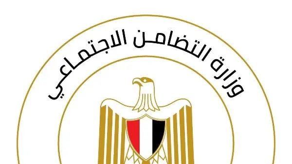 شهد الطريق الأوسطي المتجه إلى محافظة الإسكندرية حادثًا مروريًا مروعًا، أسفر عن مصرع 6 أشخاص وإصابة 9 آخرين، بينهم أطفال، إثر تصادم سيارة أجرة ميكروباص تحمل لوحات معدنية بمحافظة الفيوم مع سيارة نقل ثقيل «تريلا»، بالقرب من كارتة الطريق الأوسطي، في حادث مأساوي أثار حالة من الحزن بين أهالي الضحايا.