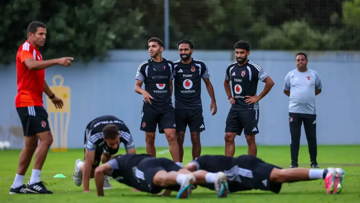 5 تساؤلات مهمة تكشف صفقات الأهلي في صيف 2026