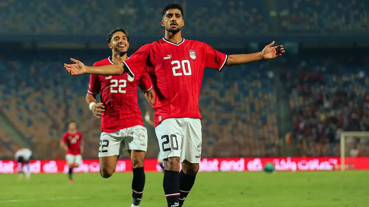 الأهلي يبدأ مفاوضات ضم إبراهيم عادل لتعويض رحيل تريزيجيه