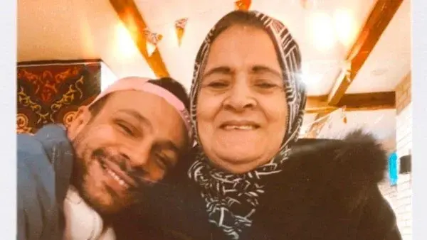 وفاة والدة الفنان محمد عطية