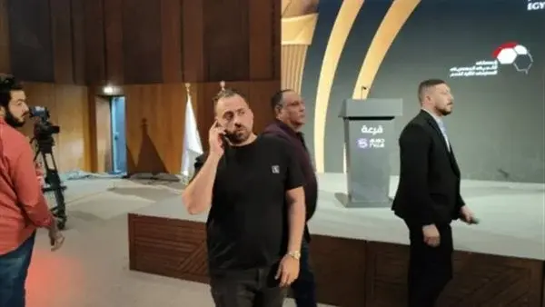 حقيقة محاولات الزمالك إقناع جون إدوارد بالعودة لمنصب المدير الرياضي