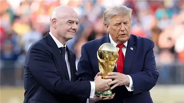 إنفانتينو يستنجد بترامب لإنقاذه والرئيس الأمريكي يتجاهل السويسري