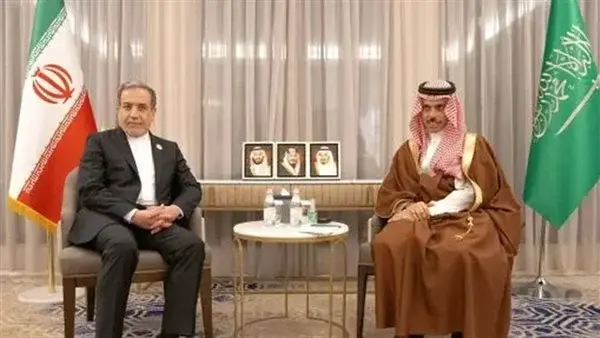 اتصال سعودي إيراني يبحث احتواء التوترات وتعزيز المسار الدبلوماسي في المنطقة