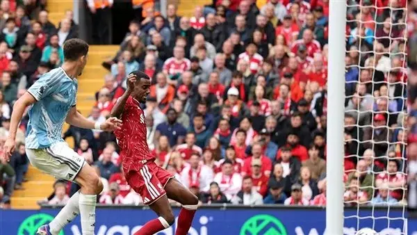 تعادل مثير بين ليفربول ونوتنجهام فورست في الدوري الإنجليزي