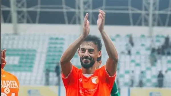 تمهيدًا لانضمامه لبيراميدز.. أحمد عبد القادر يعلن رحيله عن الكرمة العراقي