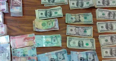 أسعار العملات اليوم الأحد 1 مارس 2026: الدولار يحافظ على تماسكه وسط تقلبات السوق