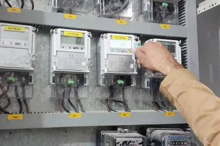 بني سويف تبدأ تطبيق استبدال العدادات الكودية بالدائمة للمباني المُصالح عليها